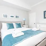 6 Longfield Terrace Elegant, Modern 5 Bed House With Free Parking Pass The Keys Casa vacanze York