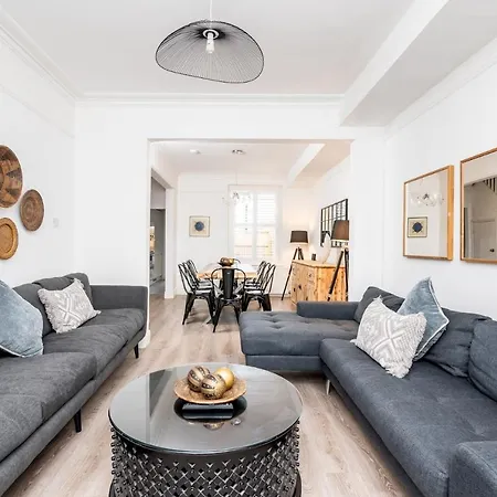 6 Longfield Terrace Elegant, Modern 5 Bed House With Free Parking Pass The Keys Casa de Férias *