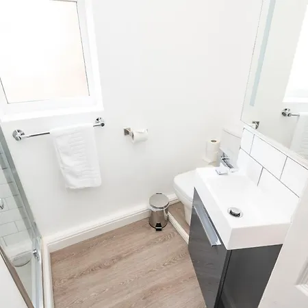 6 Longfield Terrace Elegant, Modern 5 Bed House With Free Parking Pass The Keys Semesterbostad *